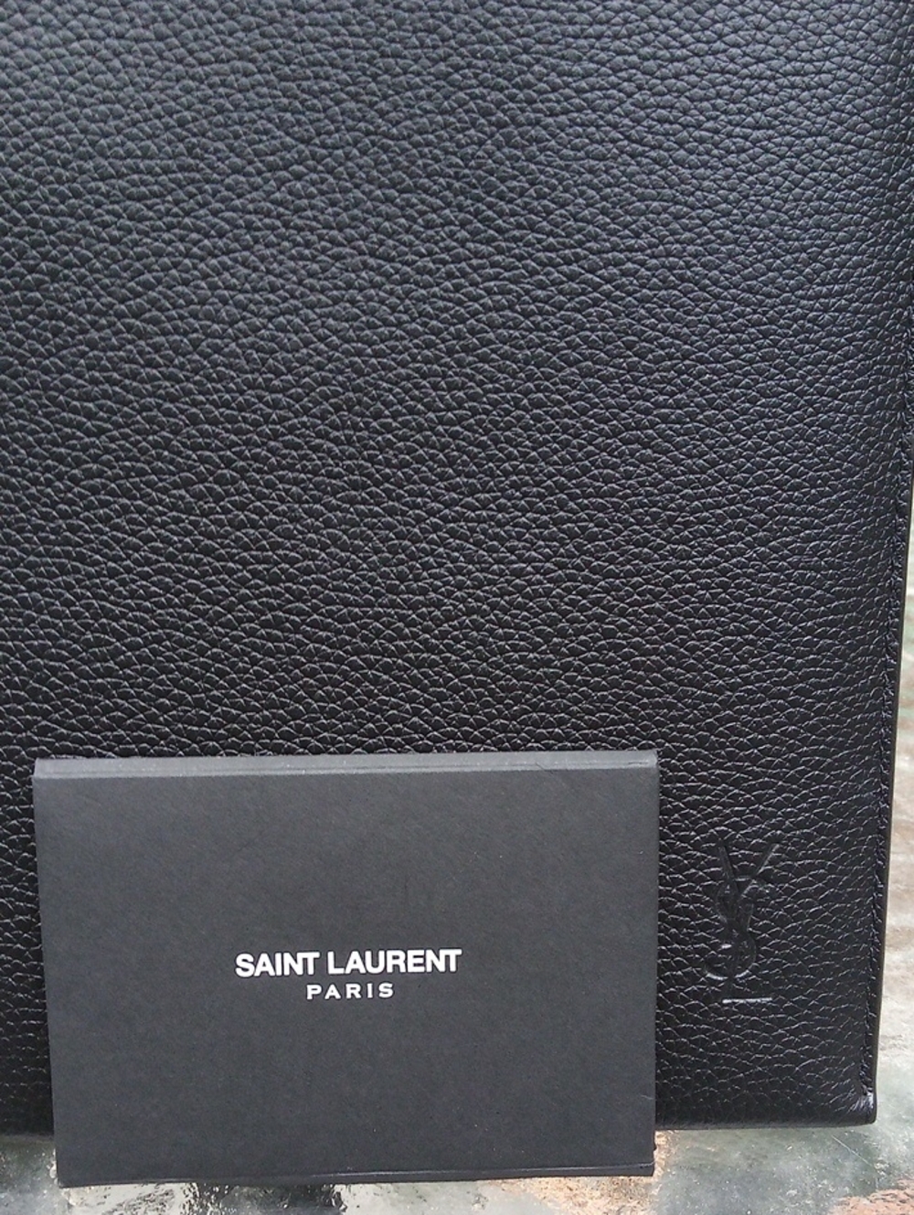 Authentic Yves Saint Laurent Black Leather Hand Bag 530013 - Picture 3 of 15